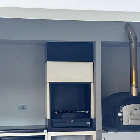 Casa Com Jardim Perto Da Сесимбра