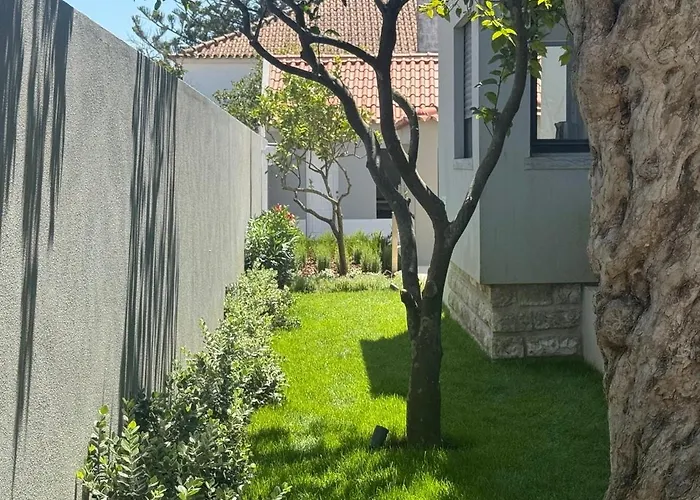 بيت للعطل Casa Com Jardim Perto Da *