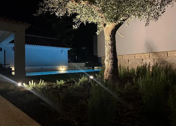 Casa Com Jardim Perto Da * سيسيمبرا