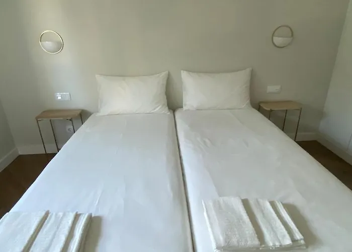 بيت للعطل Casa Com Jardim Perto Da سيسيمبرا