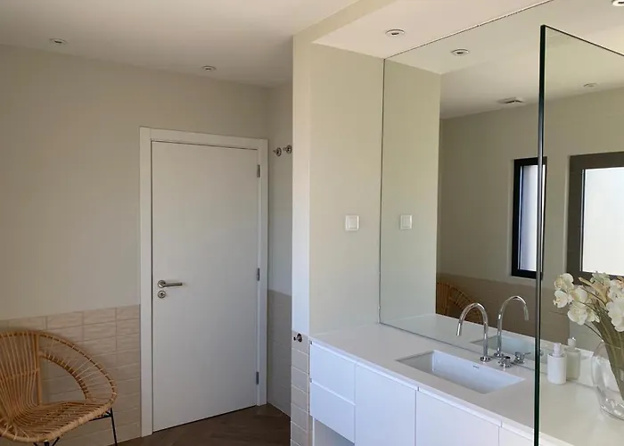 Casa Com Jardim Perto Da بيت للعطل سيسيمبرا