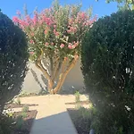 Σπίτι διακοπών Casa Com Jardim Perto Da