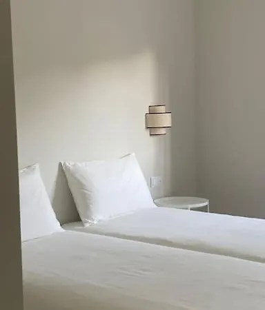 Casa Com Jardim Perto Da Praia Holiday home *
