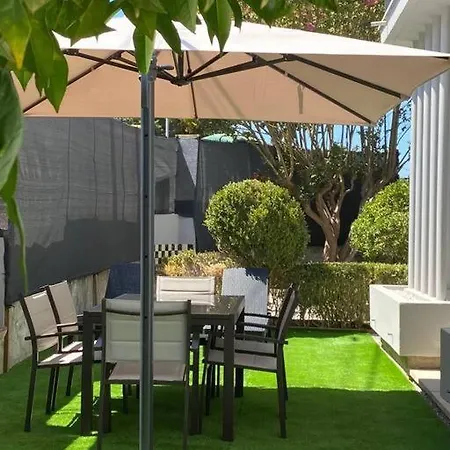Holiday home Casa Com Jardim Perto Da Praia Sesimbra