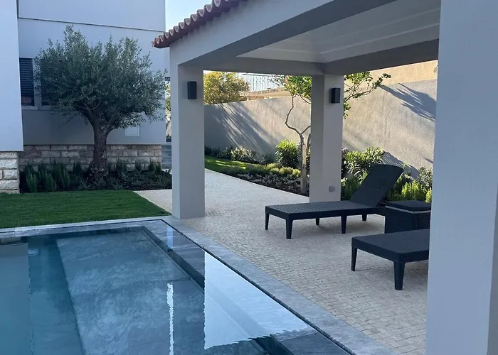 Σπίτι διακοπών Casa Com Jardim Perto Da Σεσίμπρα