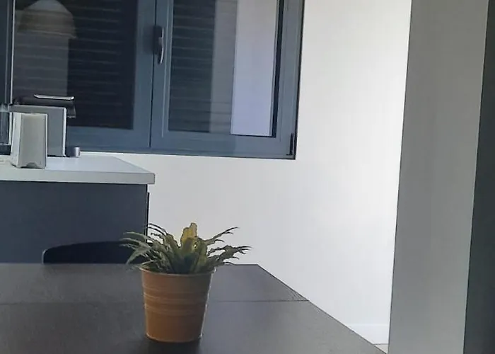 Casa Com Jardim Perto Da * Σεσίμπρα